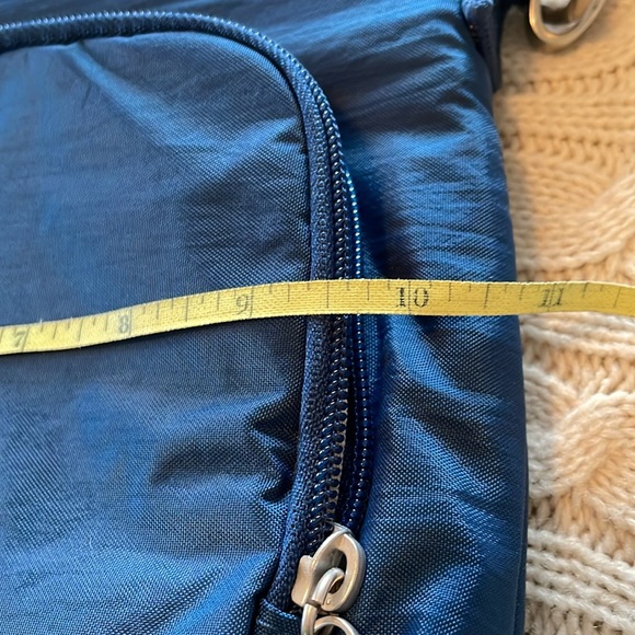 NWT Baggalini Securtex Anti-Theft Memento Crossbody pacific blue RFID cc slots - Picture 13 of 16
